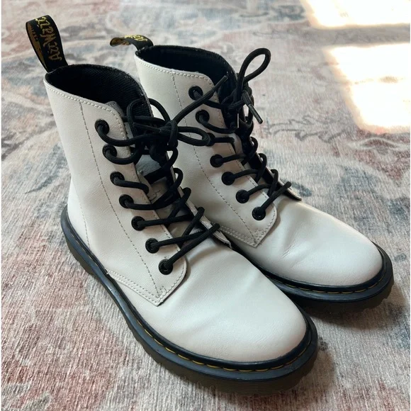 Women’s White Doc Martens - Picture 1 of 6